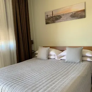 https://le-giare.hotelinveneto.com